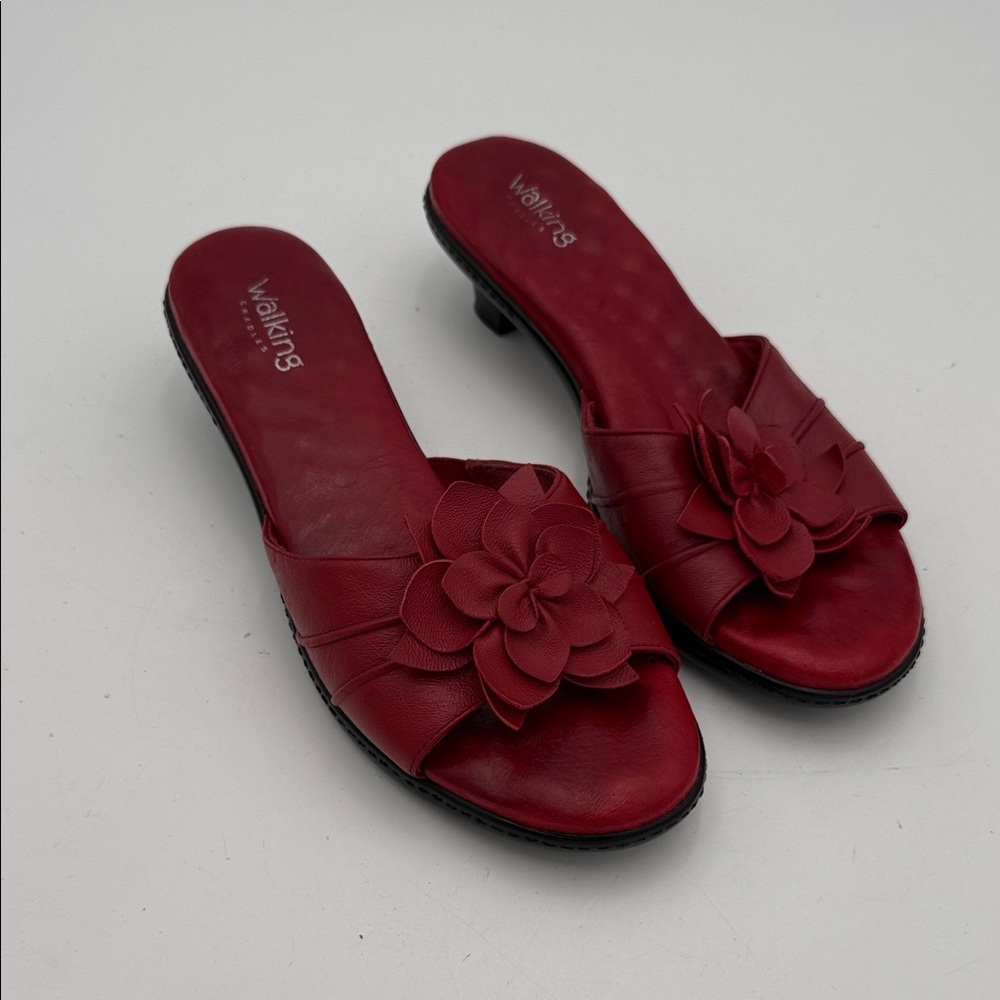 Walking Cradles Red Floral Sandals 9B i slip on leather Y2K casual vacation